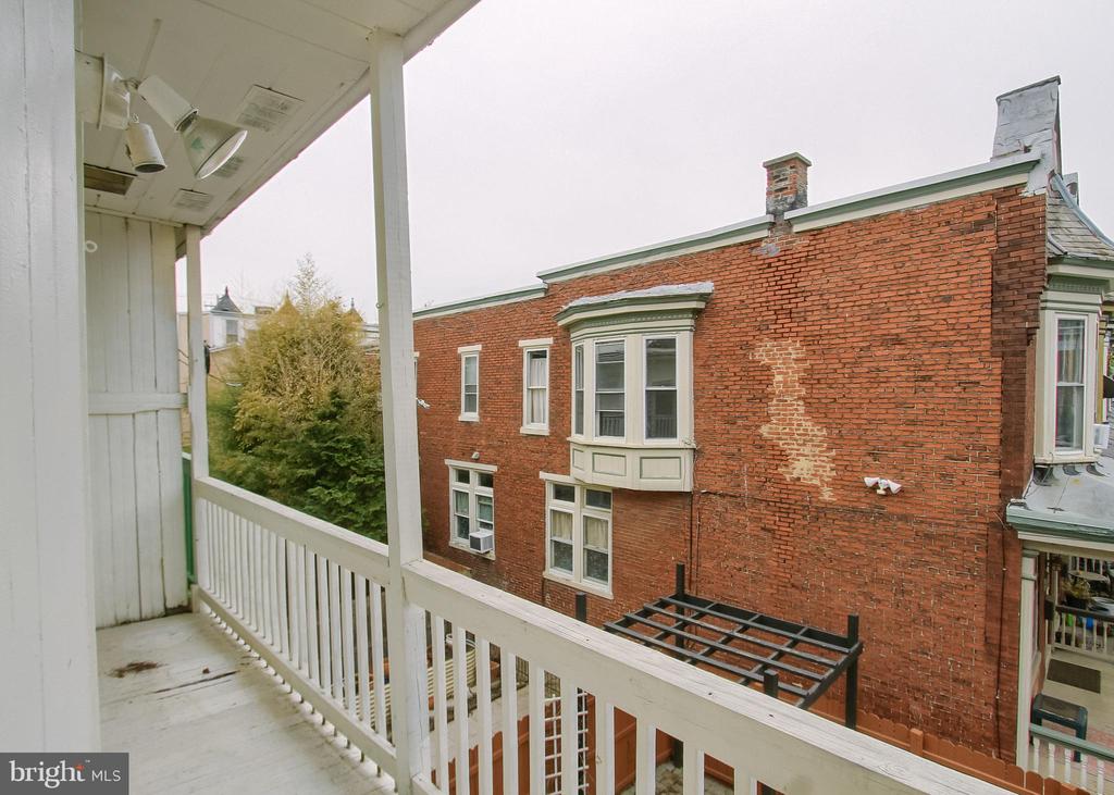 219 PEFFER STREET