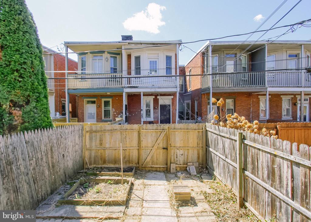 1920 GREEN STREET
