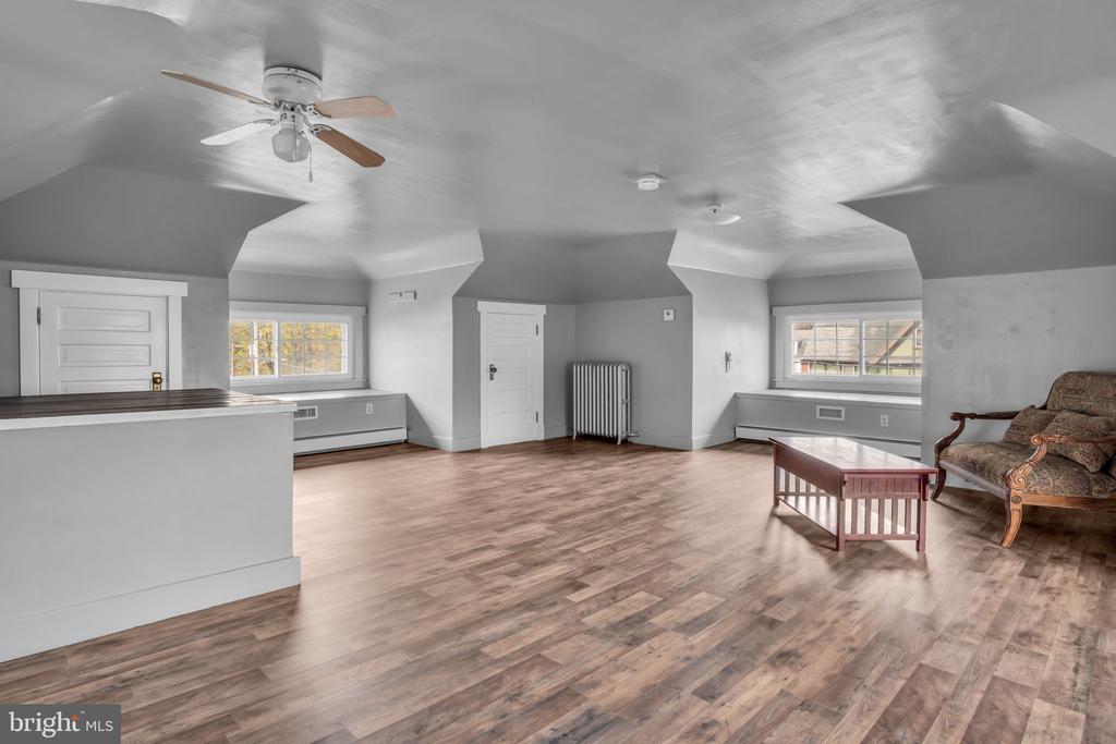 704 N 16TH STREET