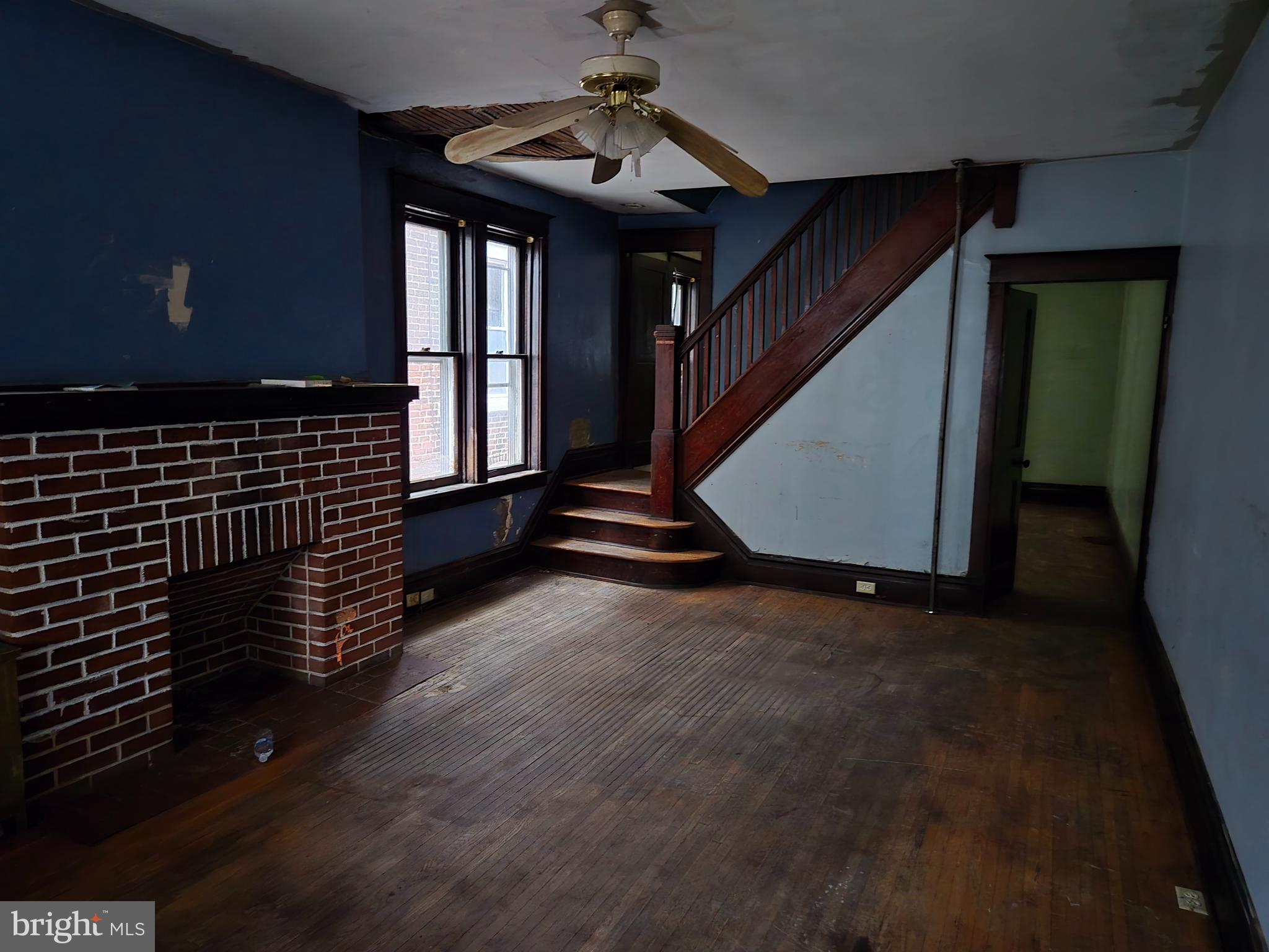 2638 LEXINGTON STREET