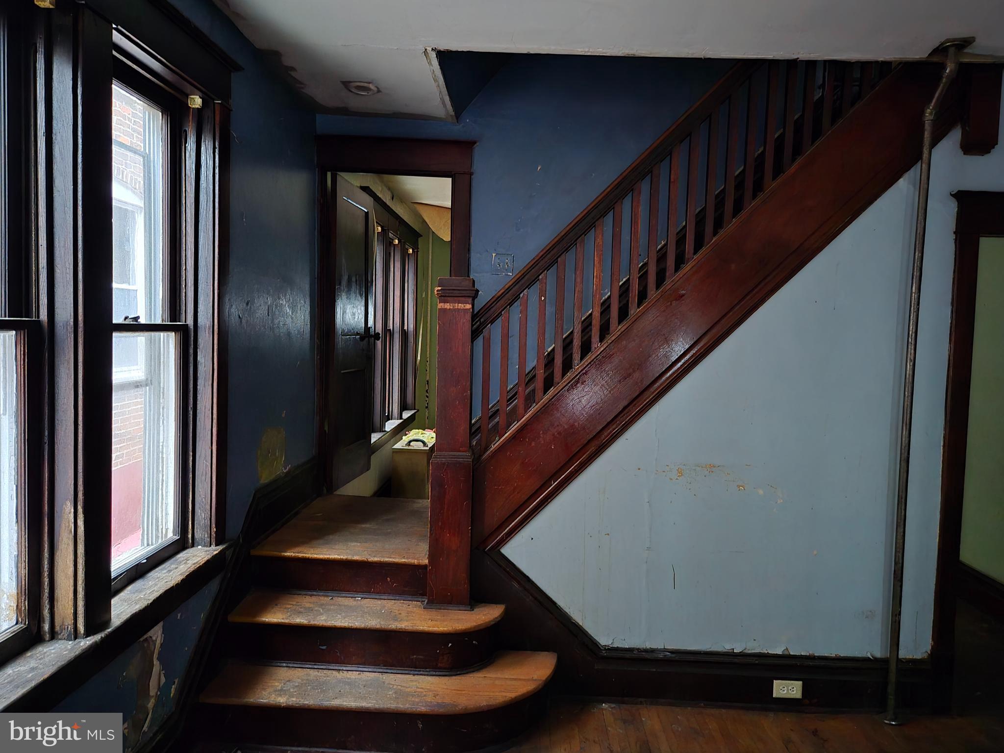 2638 LEXINGTON STREET