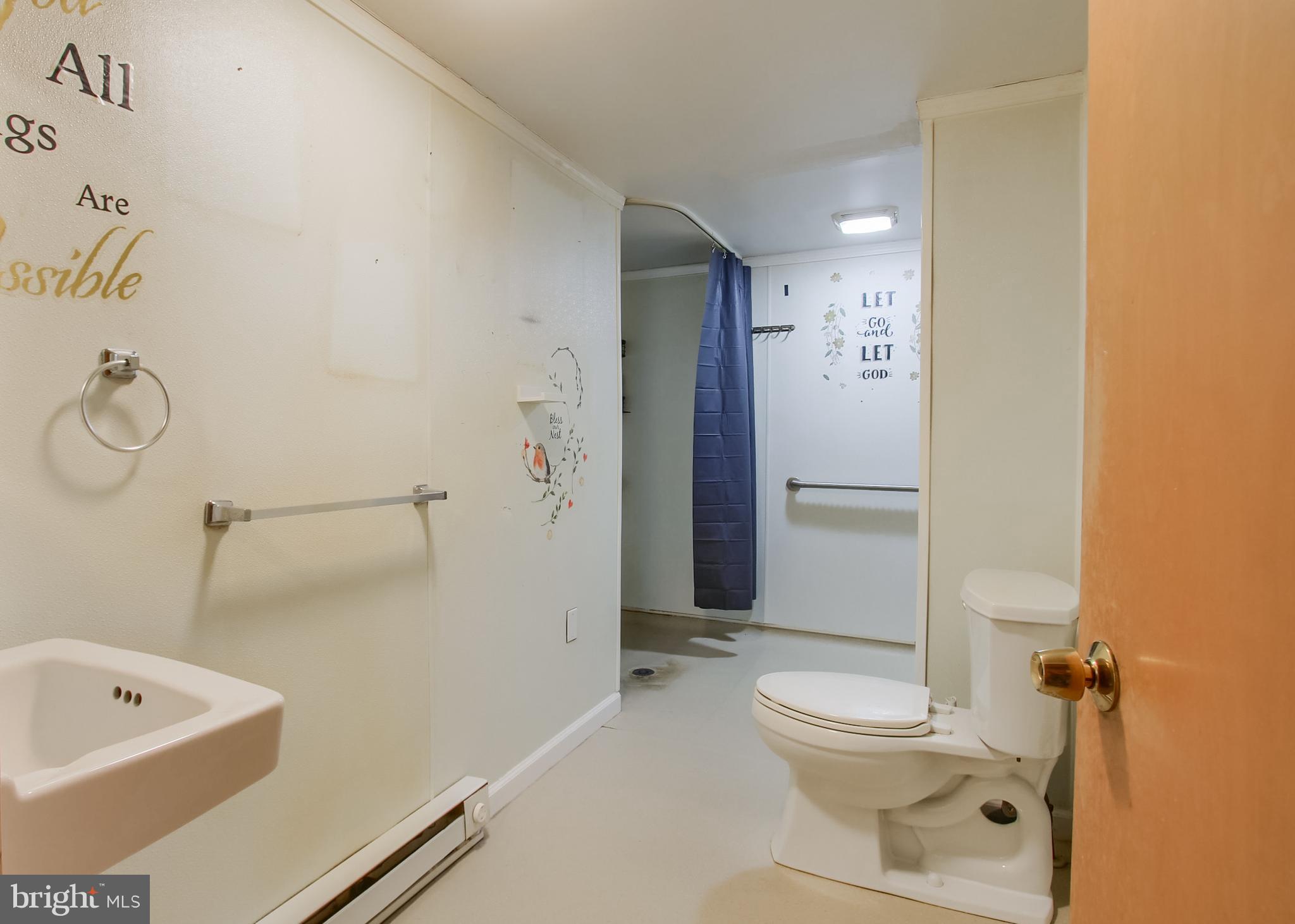 1827 BERRYHILL STREET