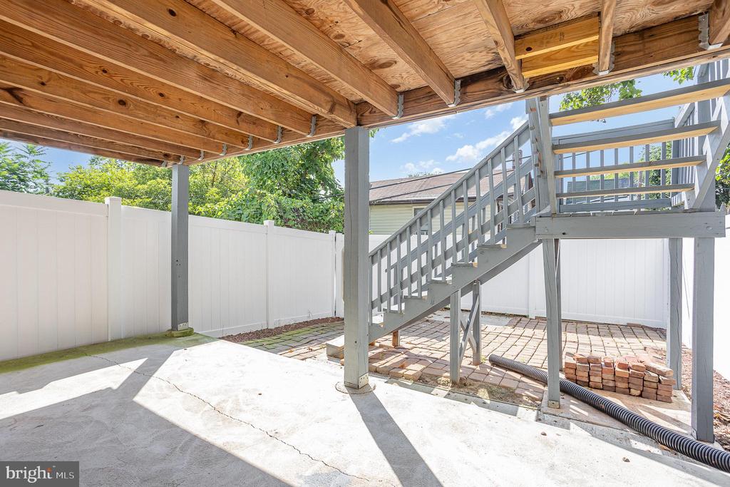 331 LOCUST STREET