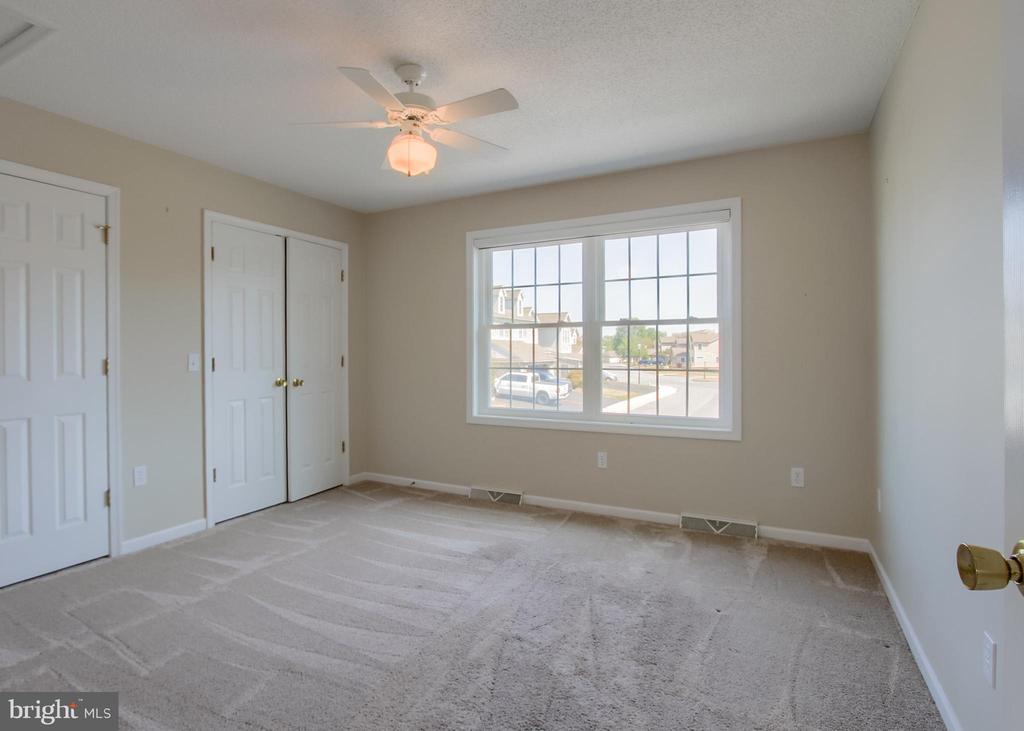 2875 OAKWOOD DRIVE