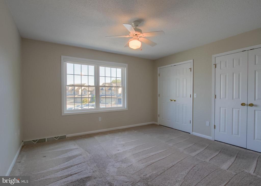2875 OAKWOOD DRIVE