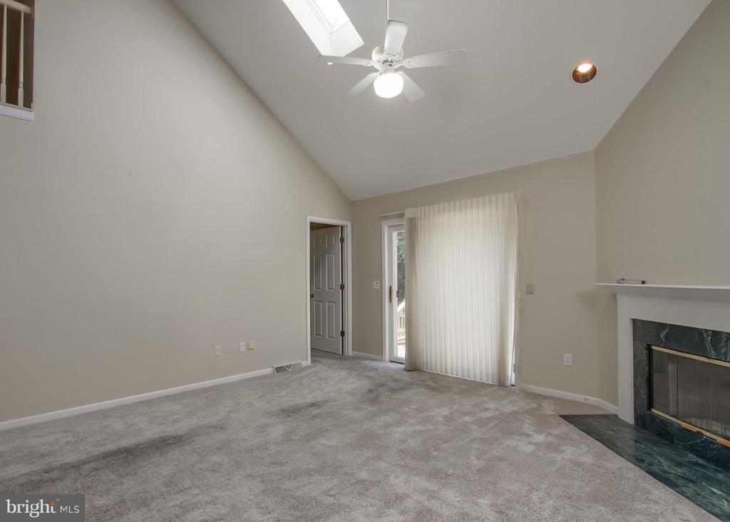 2875 OAKWOOD DRIVE