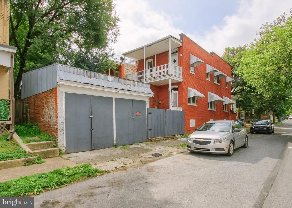 330 WOODBINE STREET