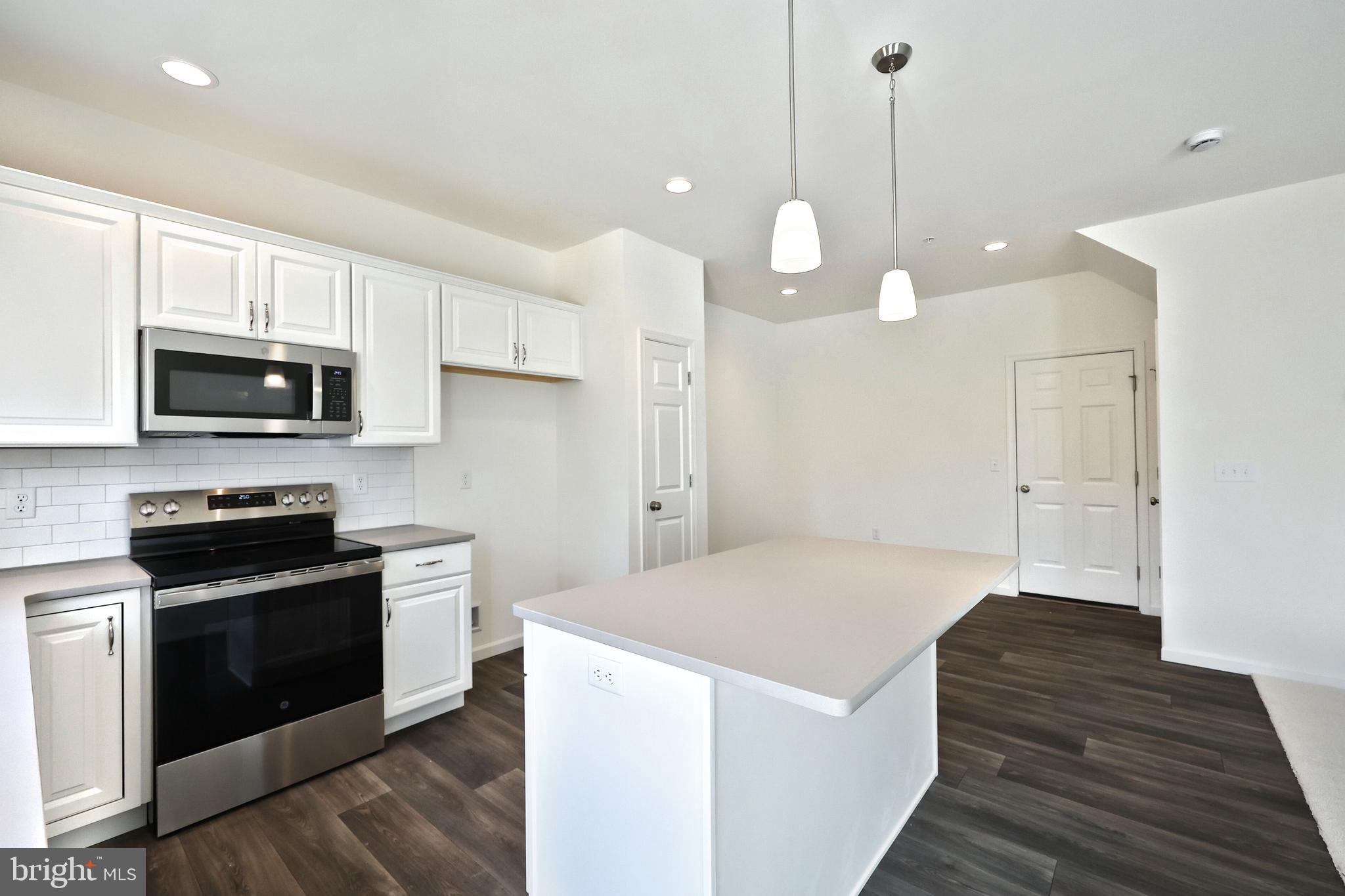 7857 BRIARWOOD DRIVE