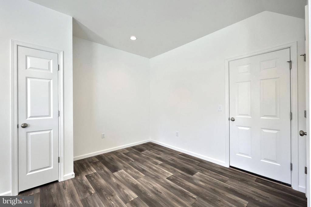 7857 BRIARWOOD DRIVE