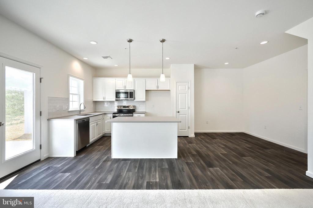 7857 BRIARWOOD DRIVE