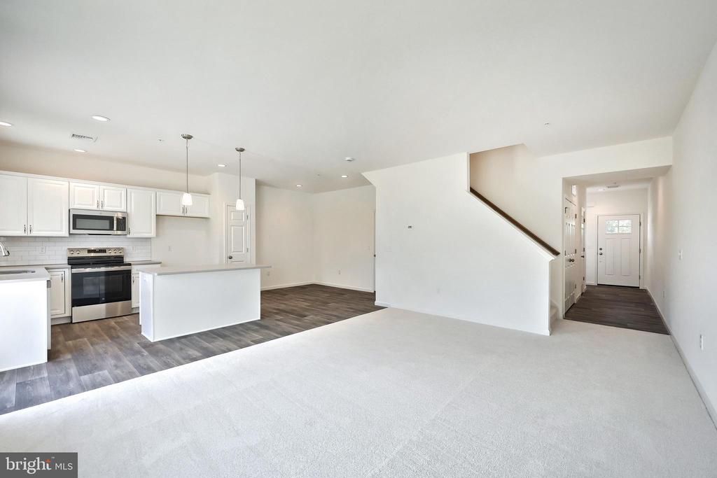 7857 BRIARWOOD DRIVE
