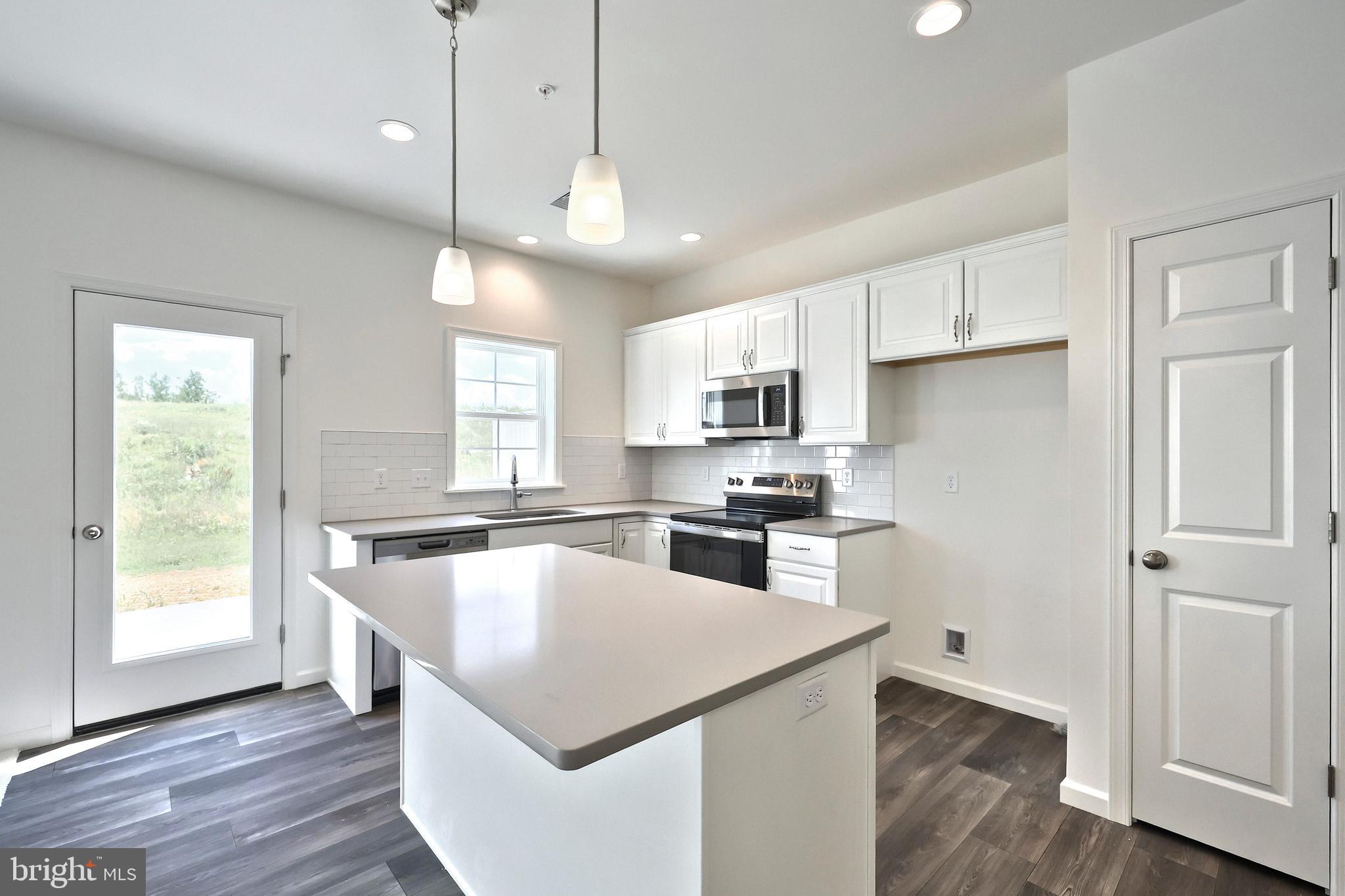 7857 BRIARWOOD DRIVE