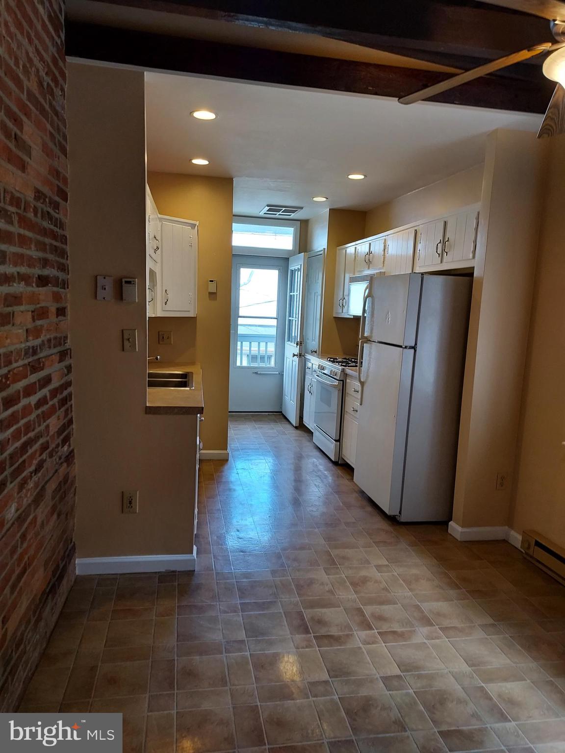 617-619 N 2ND STREET