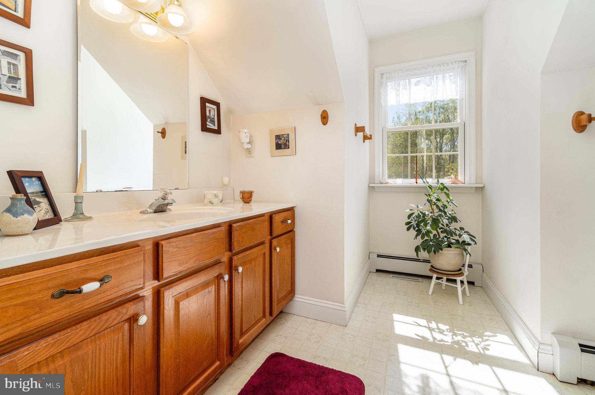 735 HUNT MEADOW DRIVE