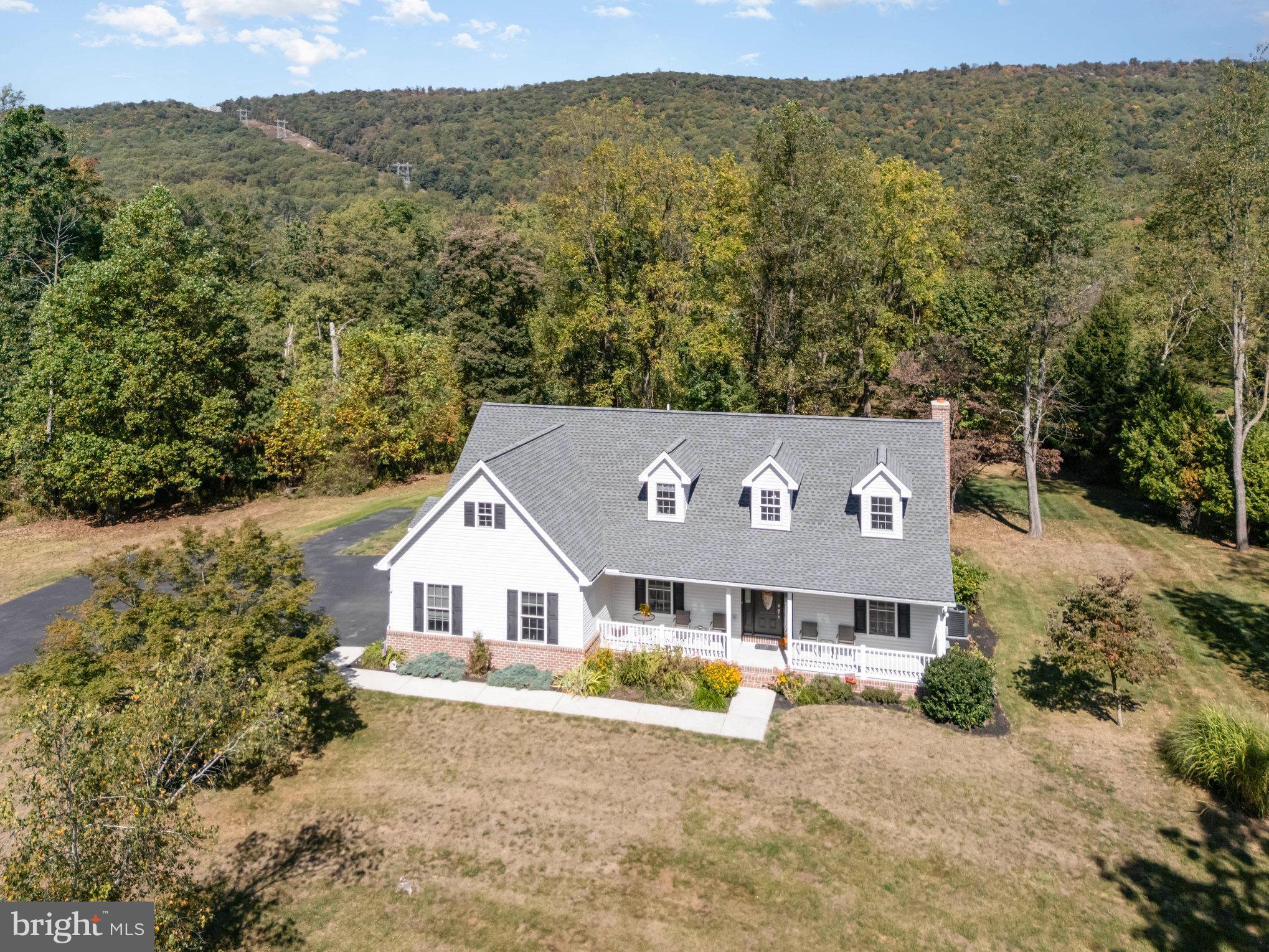 735 HUNT MEADOW DRIVE