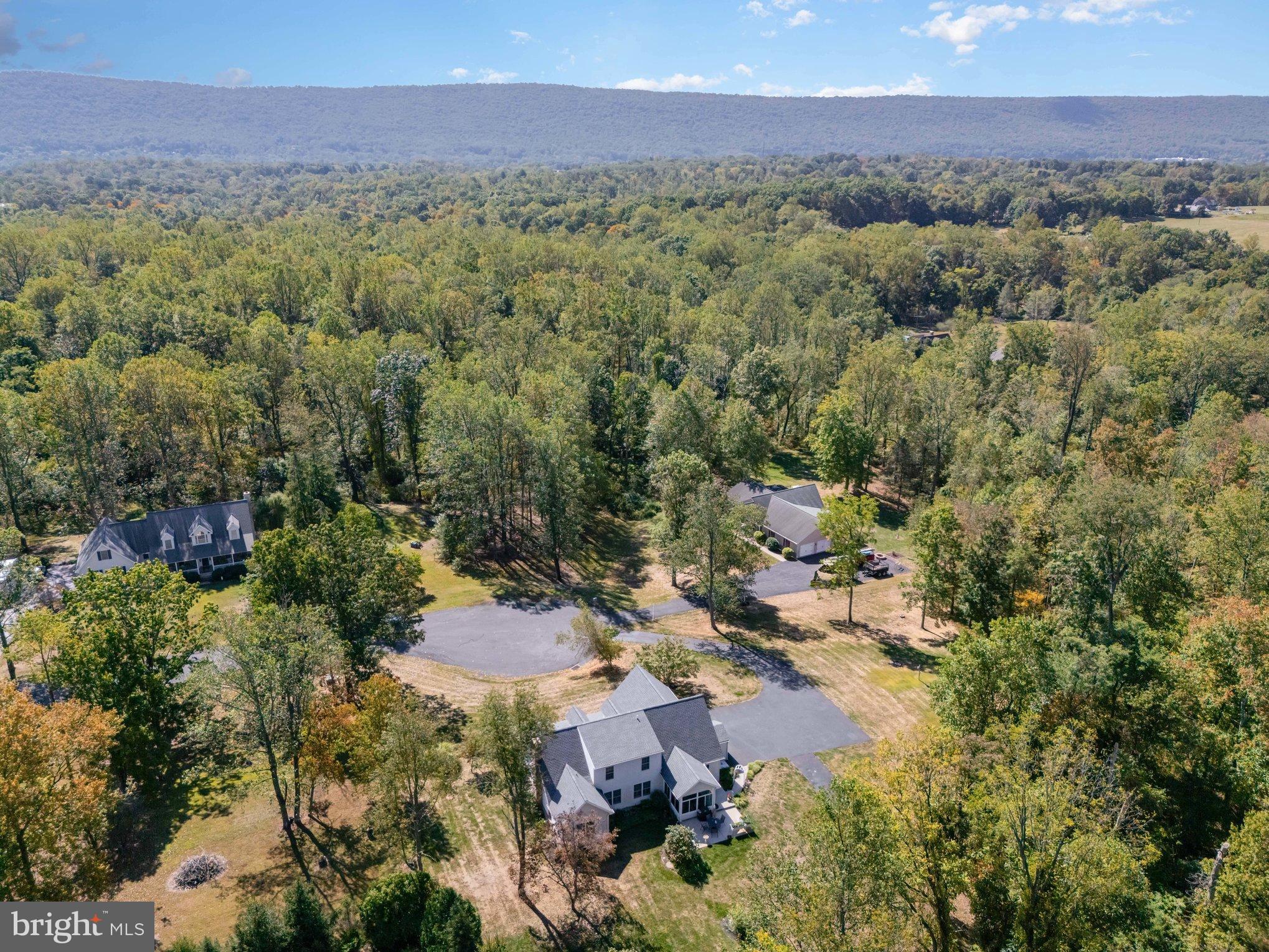 735 HUNT MEADOW DRIVE