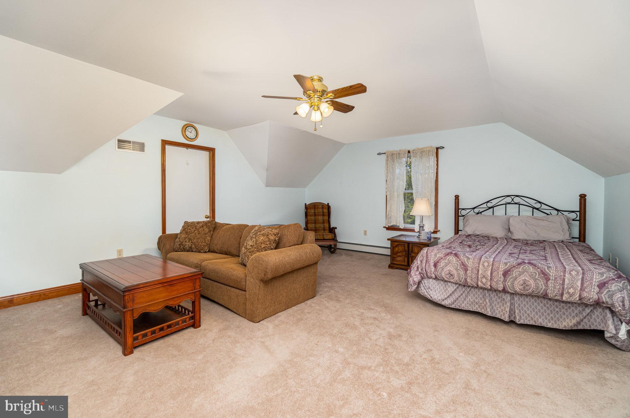 735 HUNT MEADOW DRIVE