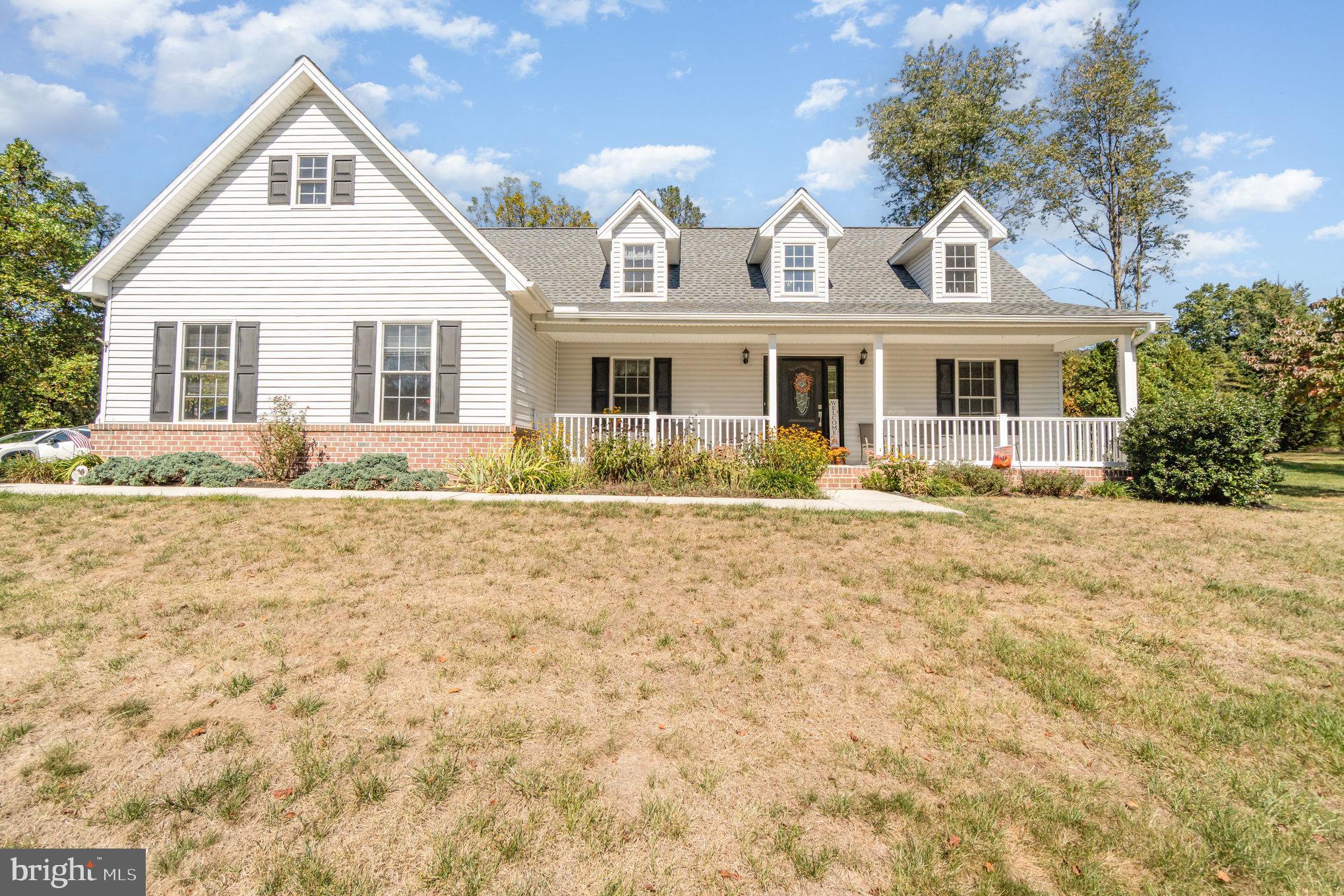 735 HUNT MEADOW DRIVE