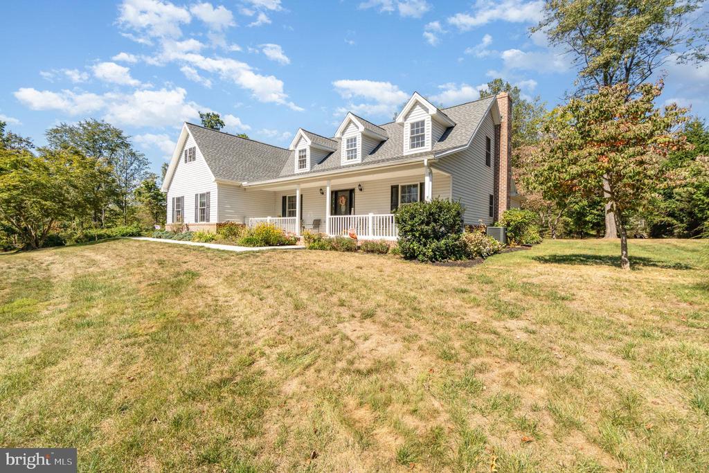 735 HUNT MEADOW DRIVE