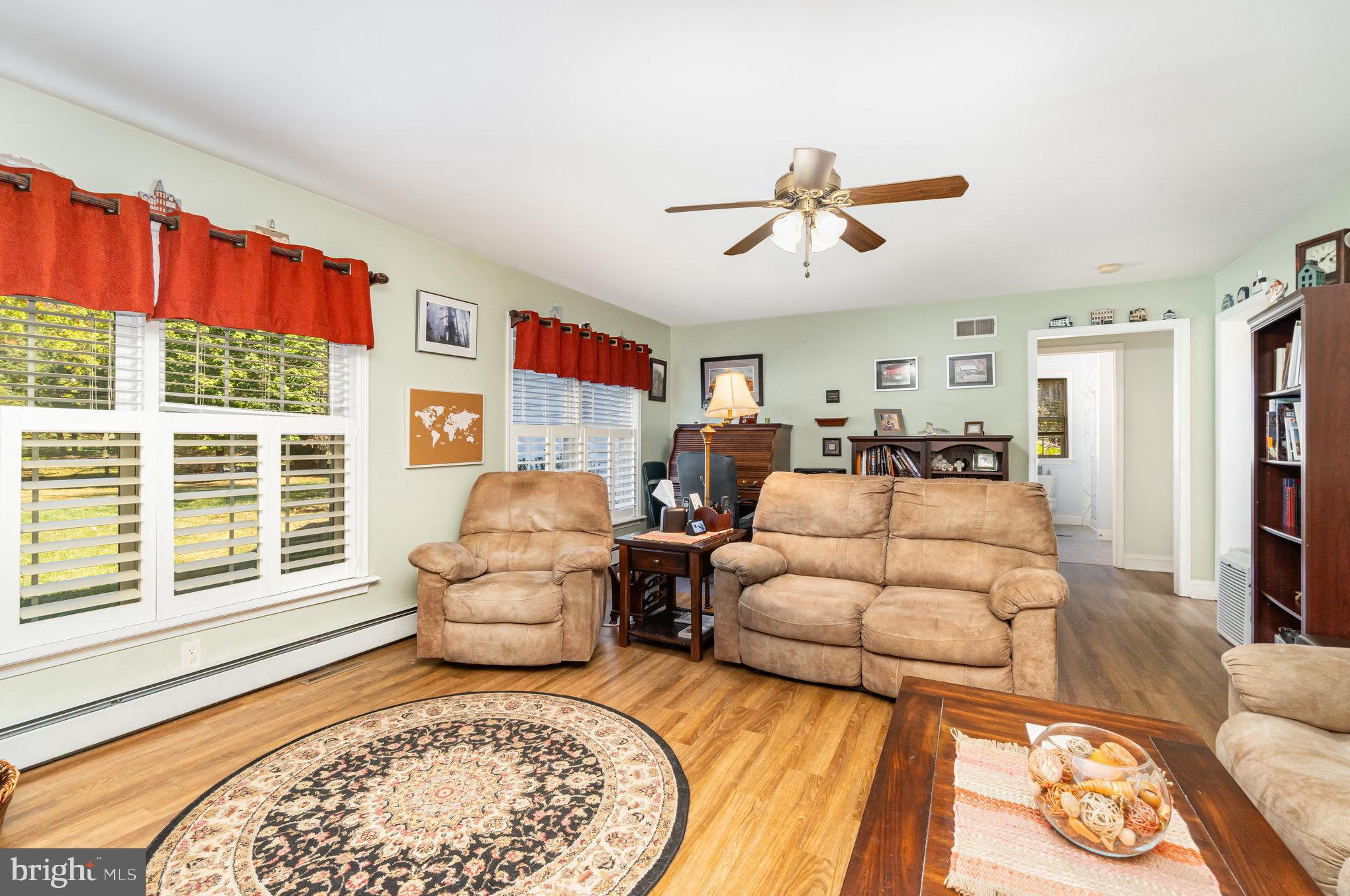 735 HUNT MEADOW DRIVE