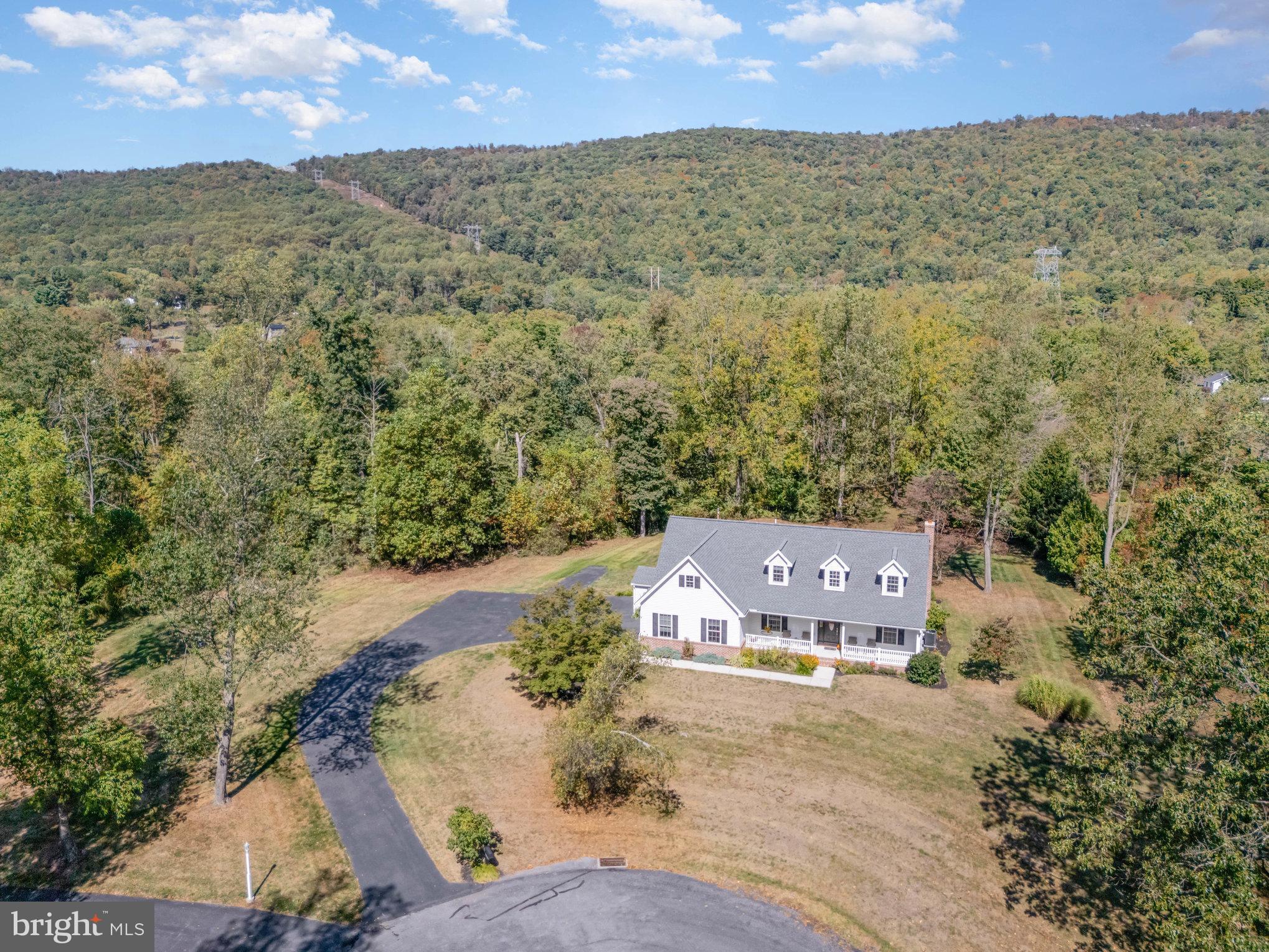 735 HUNT MEADOW DRIVE