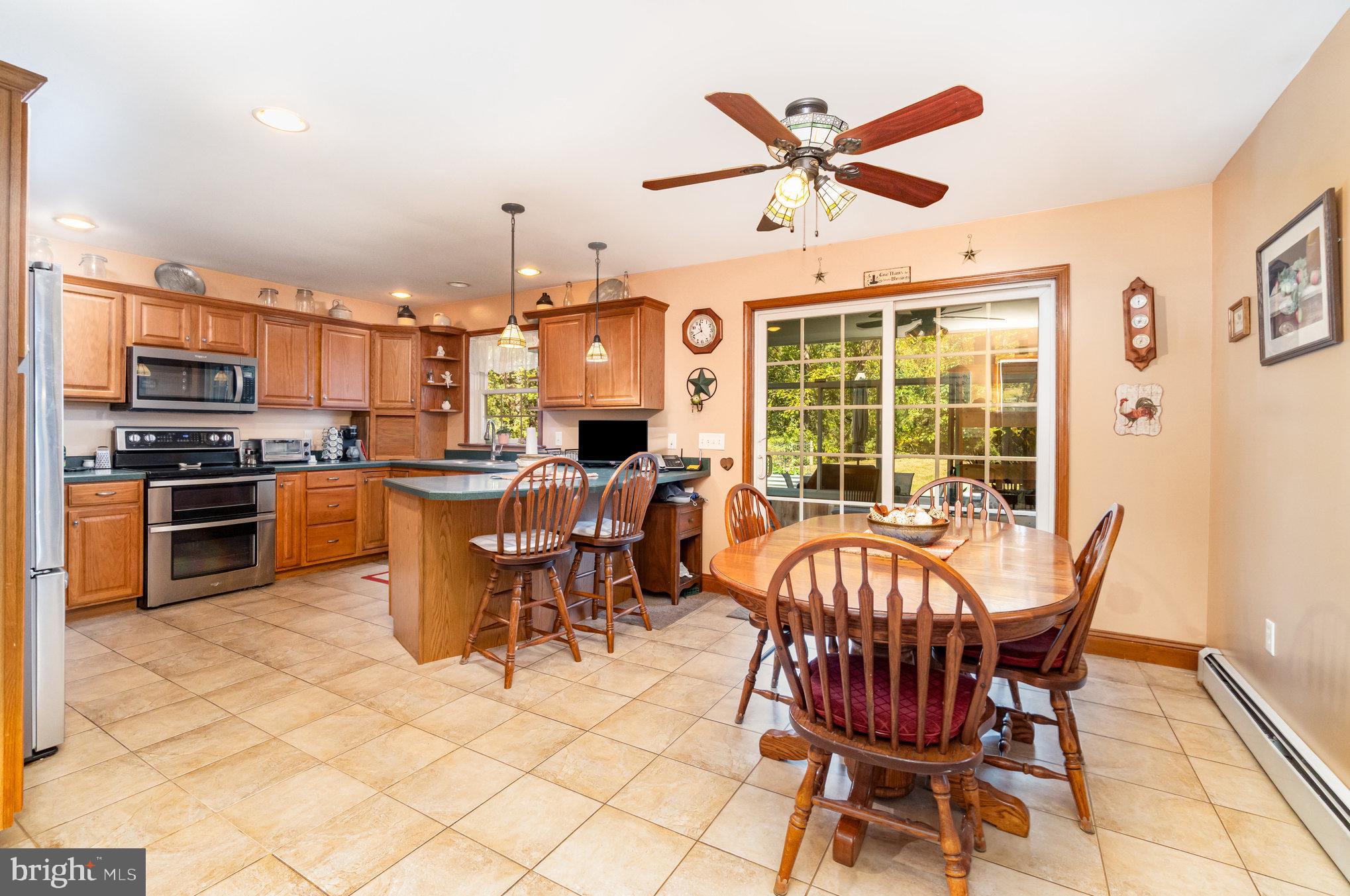 735 HUNT MEADOW DRIVE