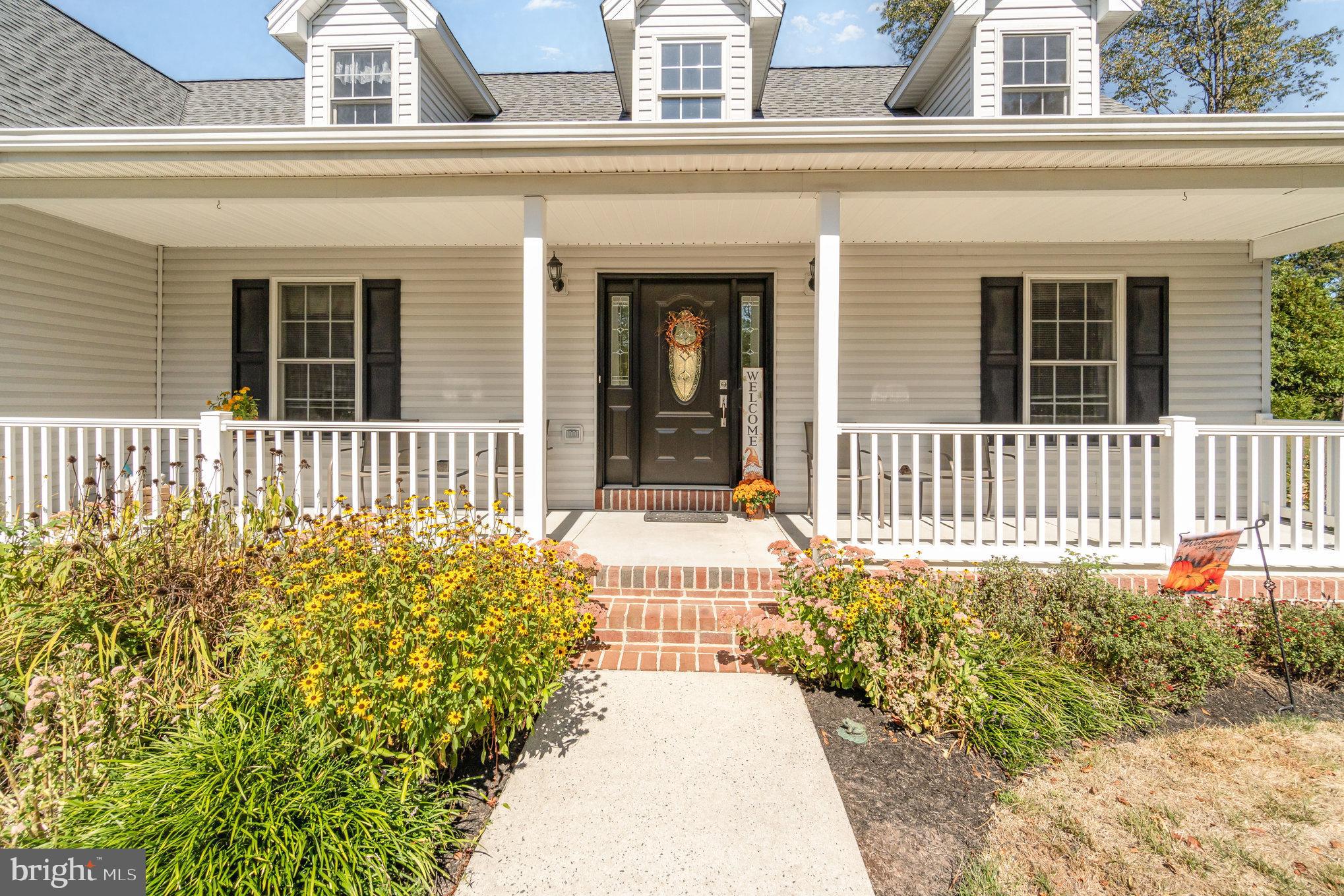 735 HUNT MEADOW DRIVE