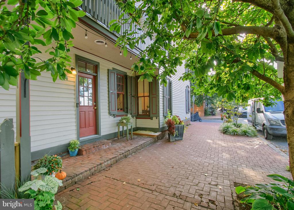 100 CONOY STREET