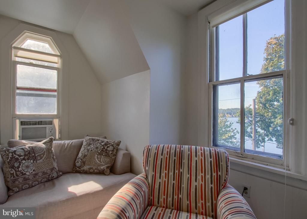 100 CONOY STREET