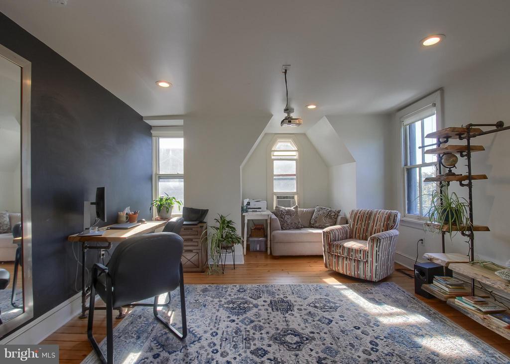 100 CONOY STREET