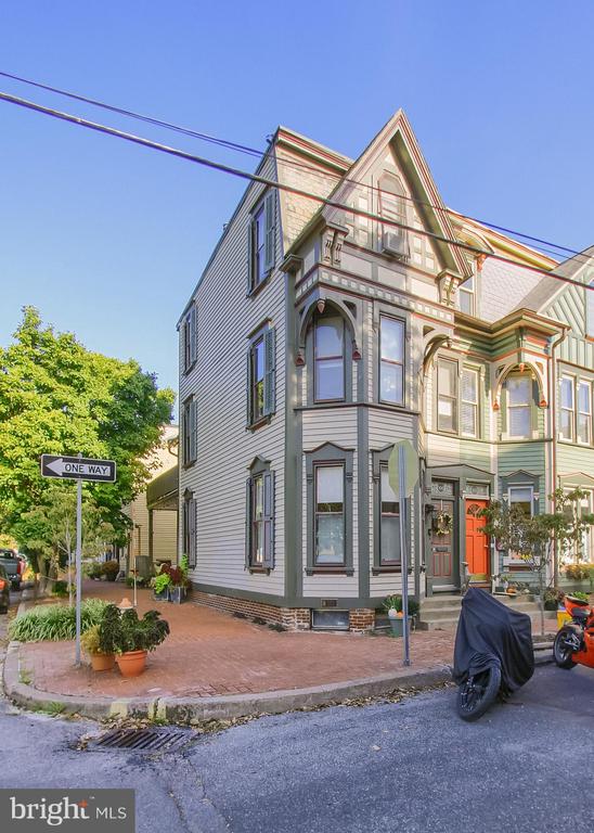 100 CONOY STREET