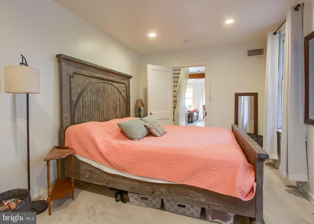 100 CONOY STREET