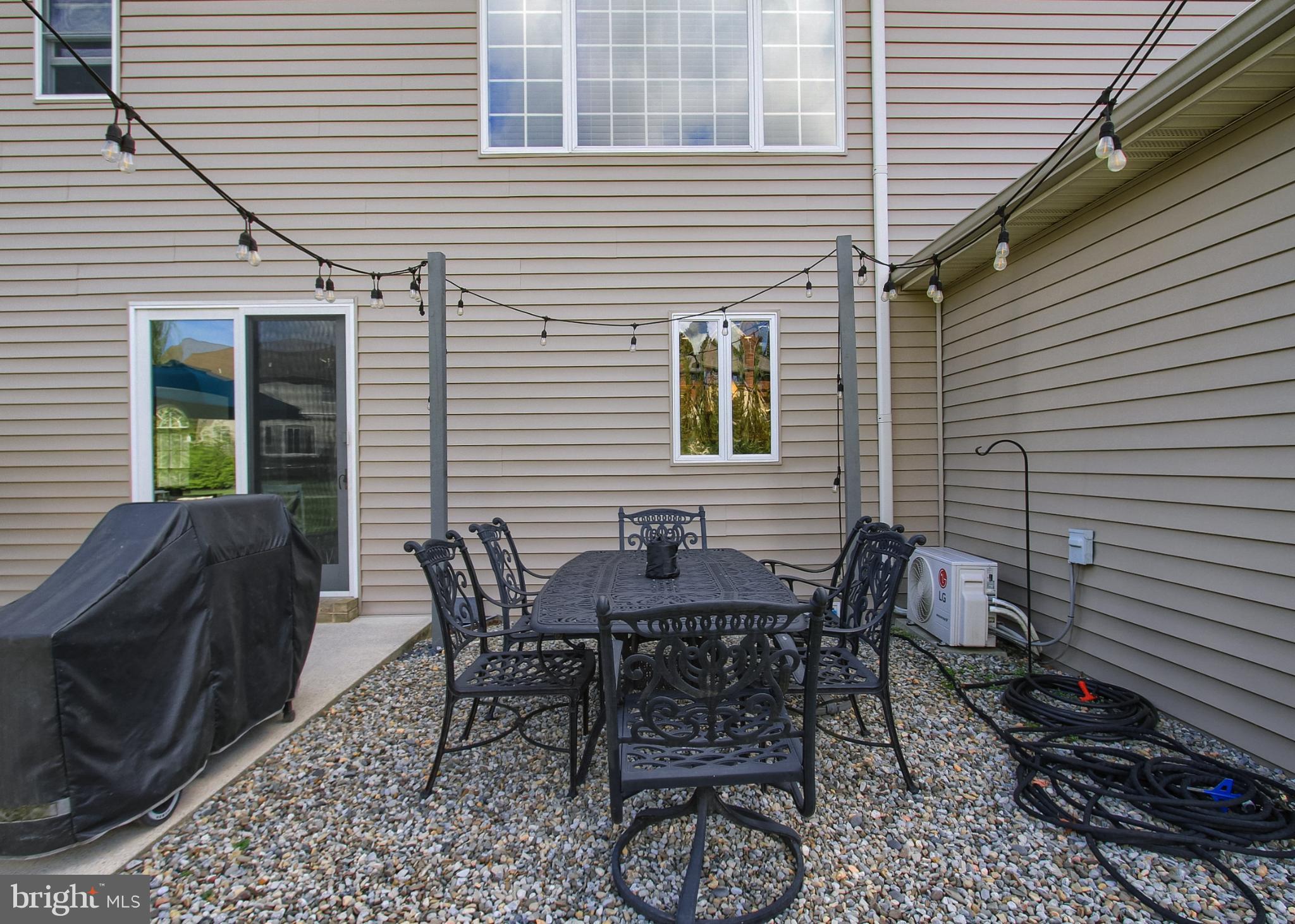 2302 SCARSBOROUGH DRIVE