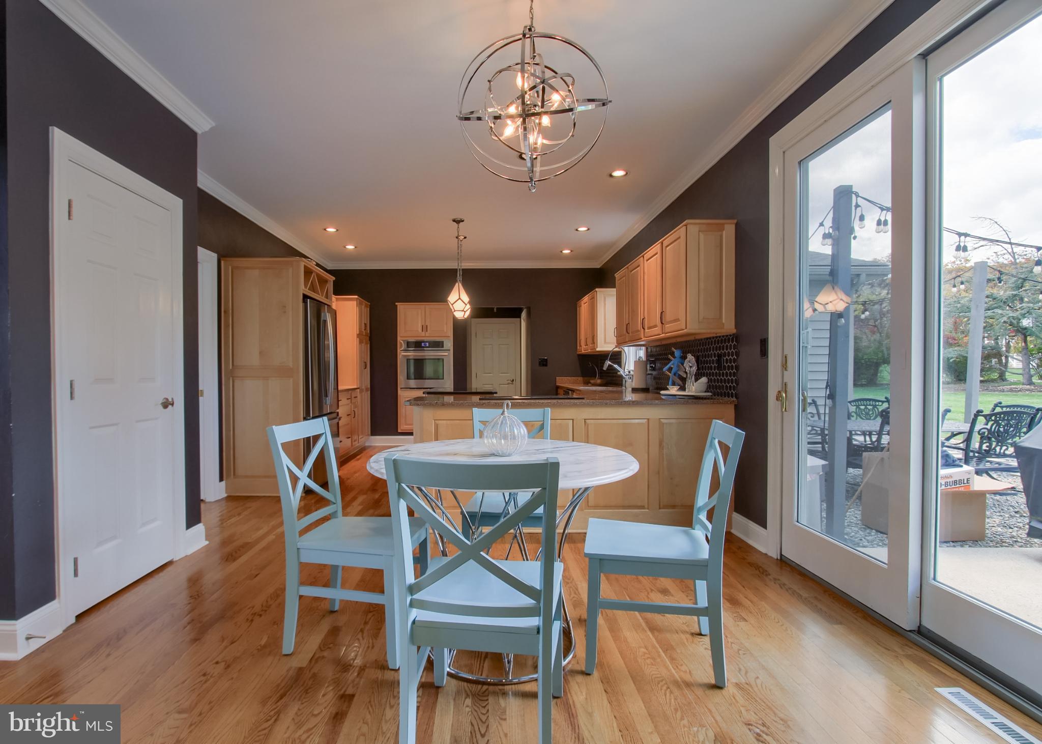 2302 SCARSBOROUGH DRIVE