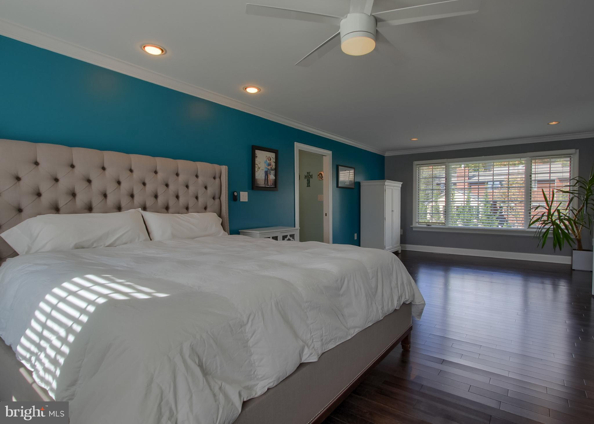 2302 SCARSBOROUGH DRIVE