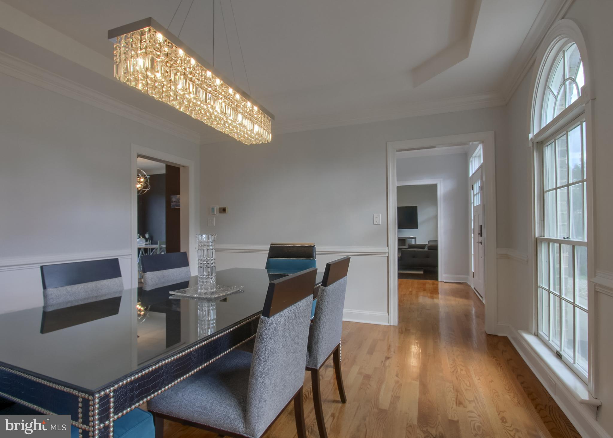 2302 SCARSBOROUGH DRIVE