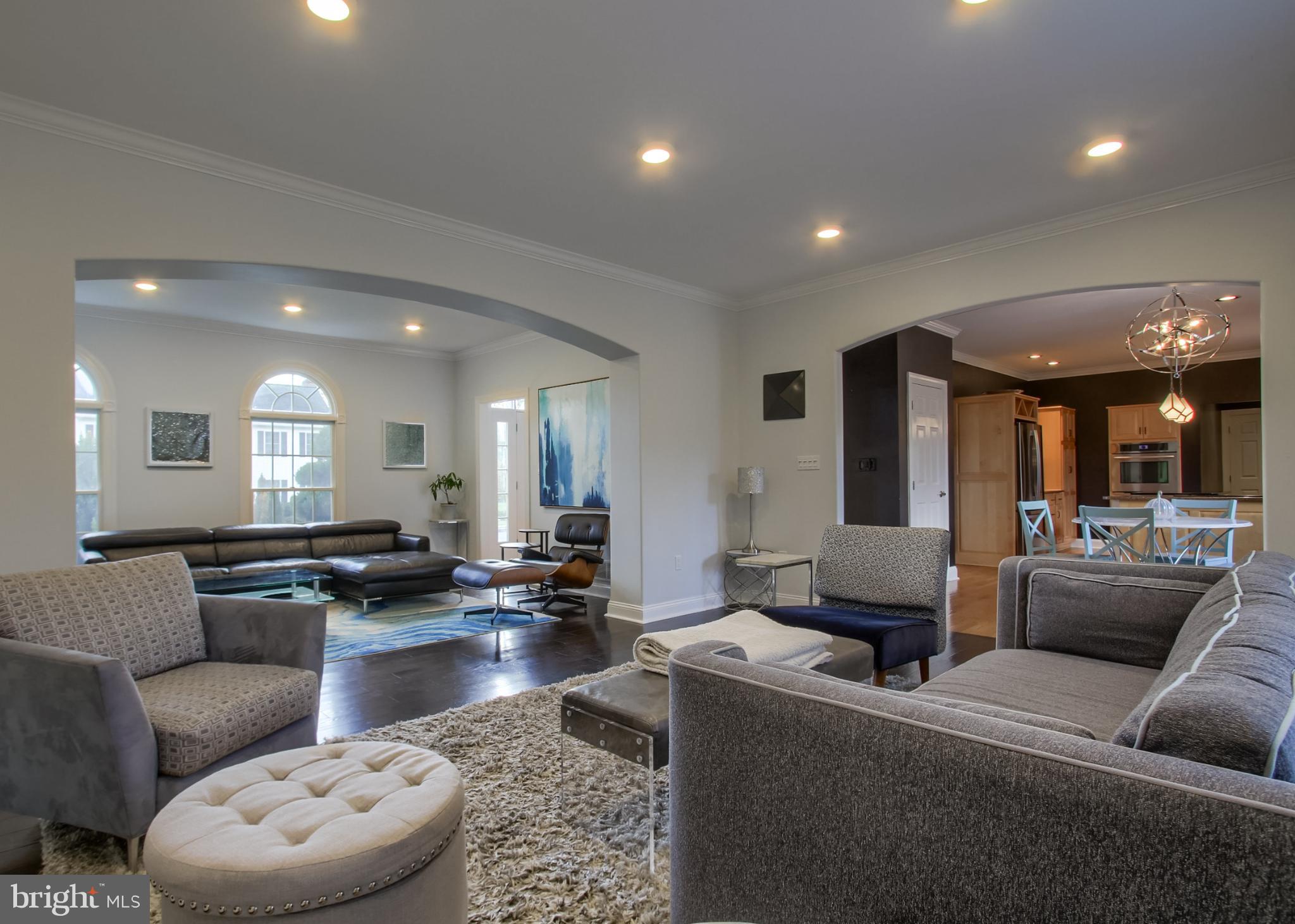 2302 SCARSBOROUGH DRIVE