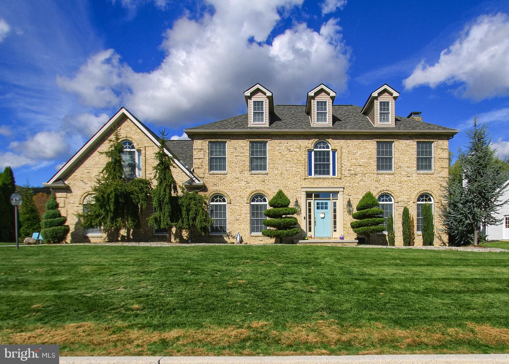 2302 SCARSBOROUGH DRIVE