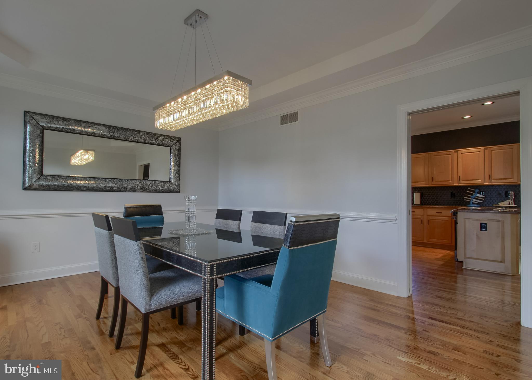 2302 SCARSBOROUGH DRIVE