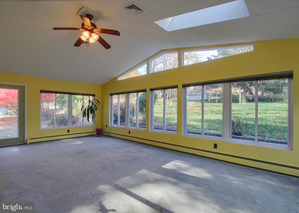740 SHADY DRIVE