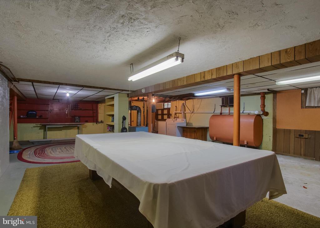 740 SHADY DRIVE