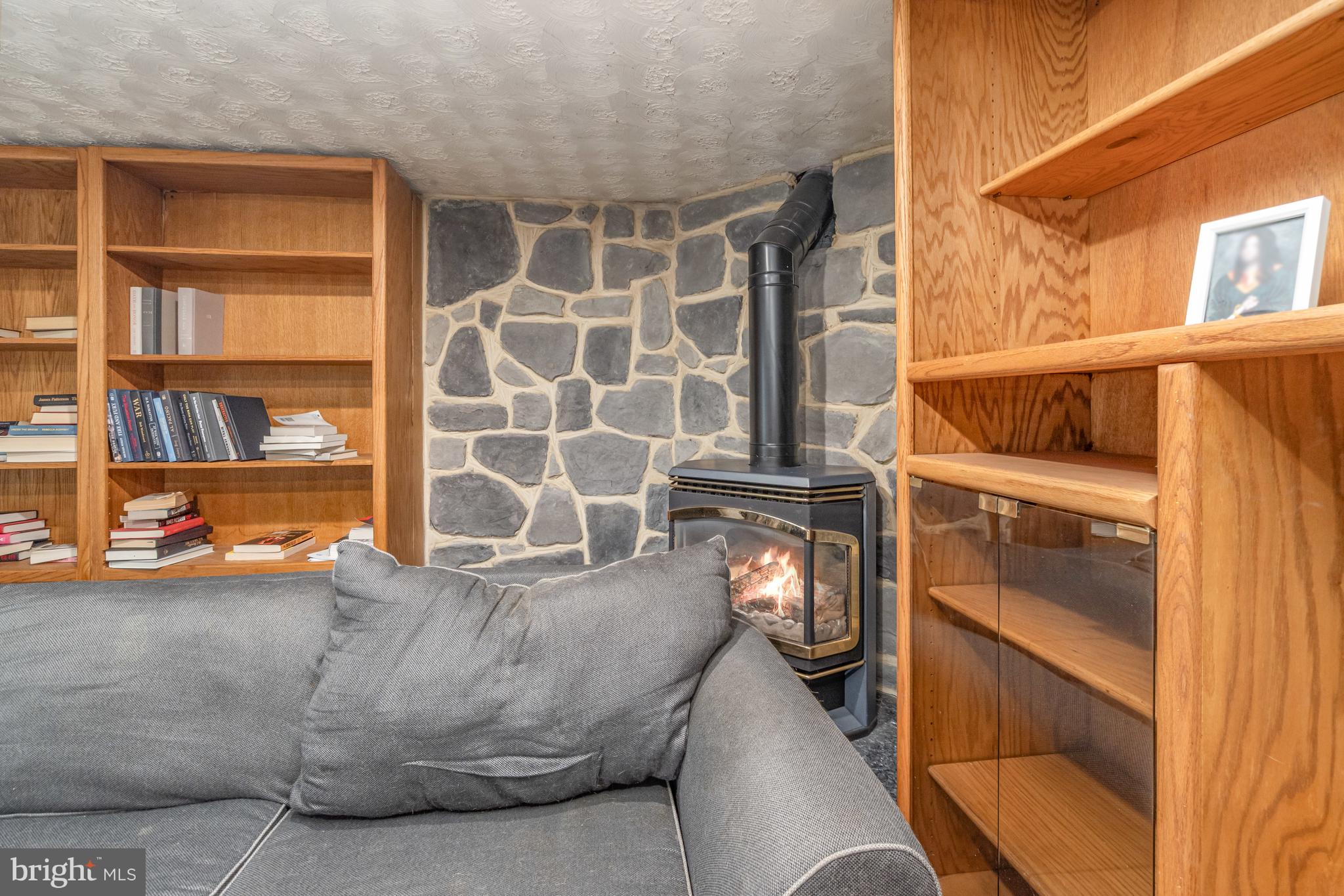 6344 DARLINGTON DRIVE