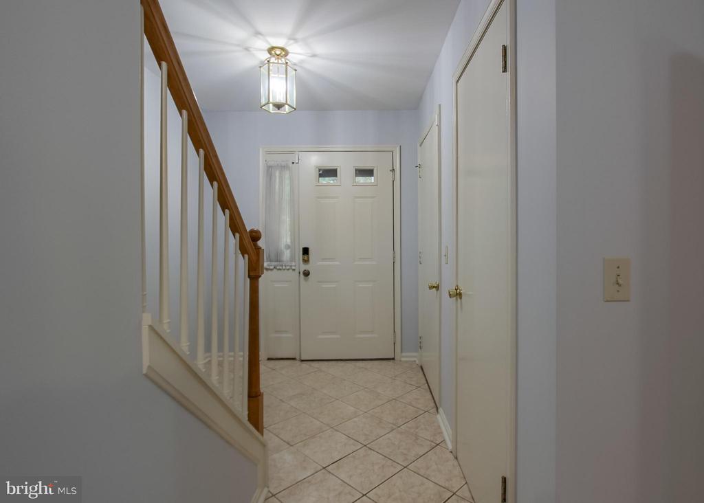 6065 REGENT DRIVE
