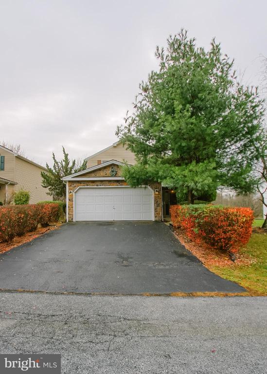 6065 REGENT DRIVE