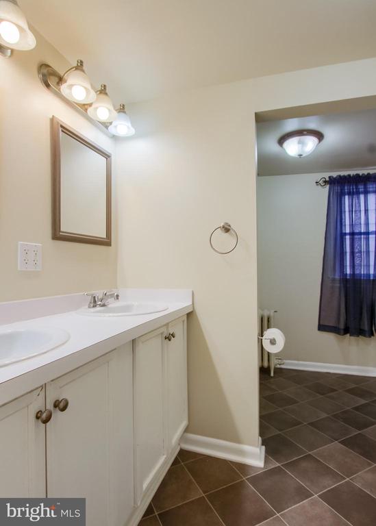 342 S 3RD STREET