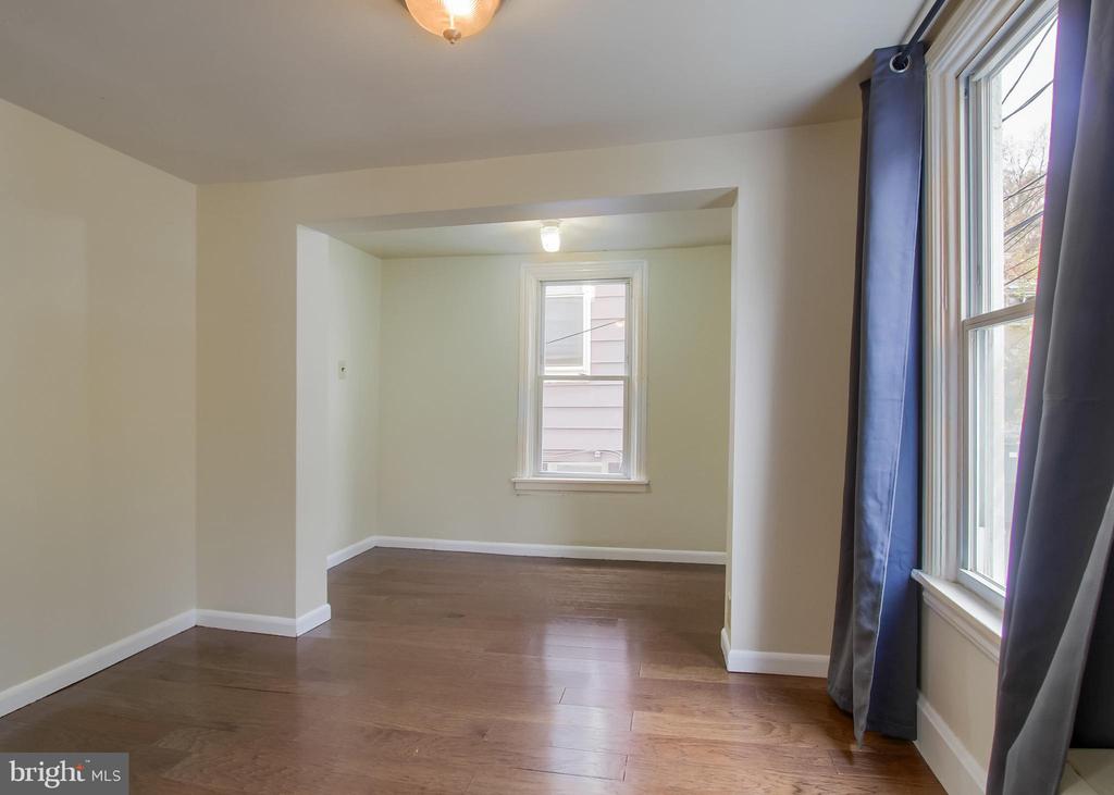 342 S 3RD STREET