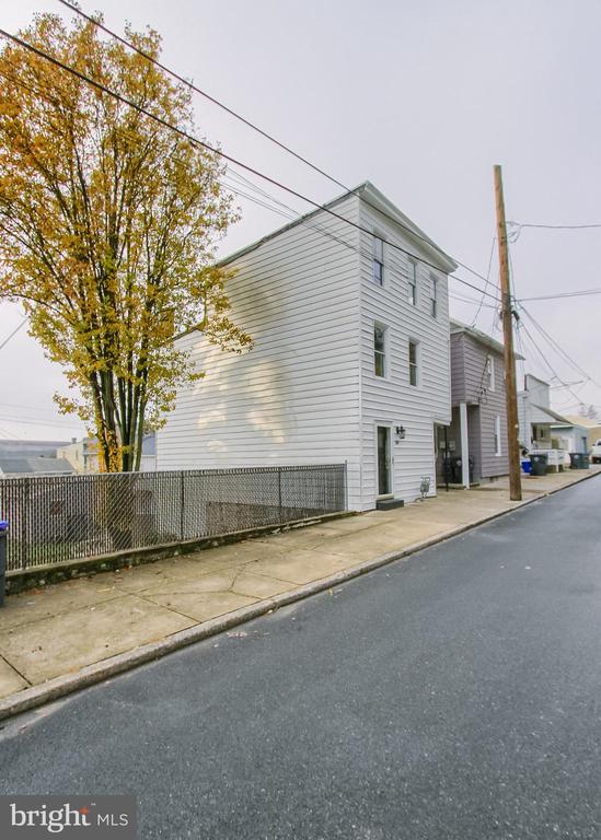 342 S 3RD STREET