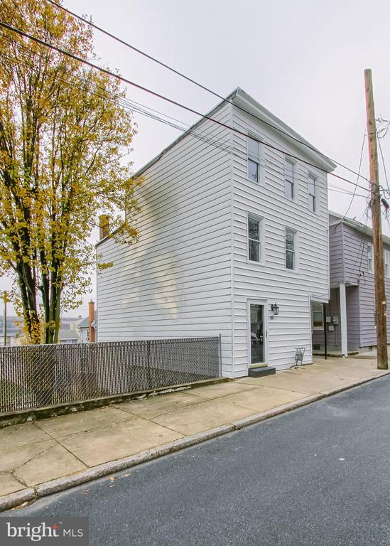 342 S 3RD STREET