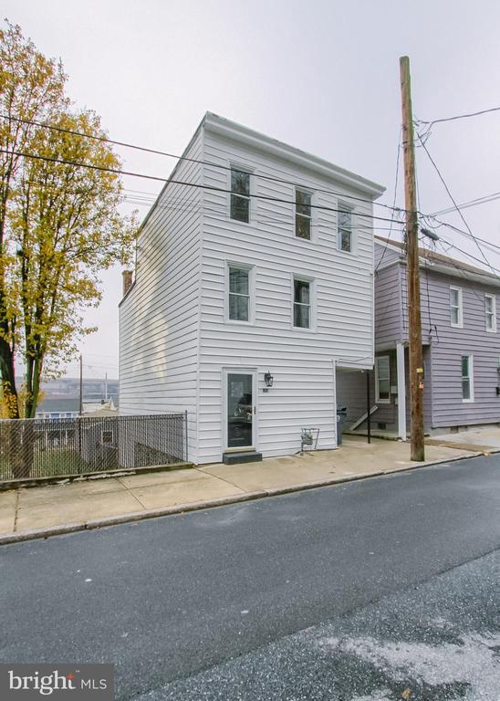 342 S 3RD STREET