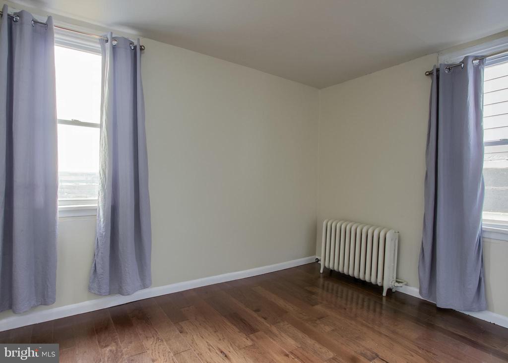 342 S 3RD STREET